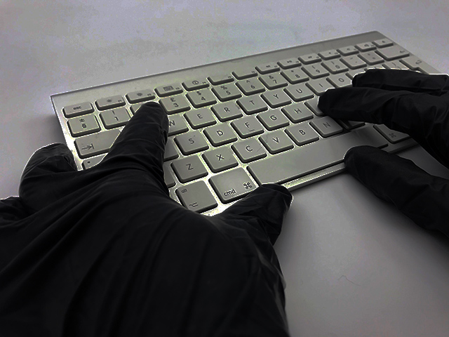 fraud hands